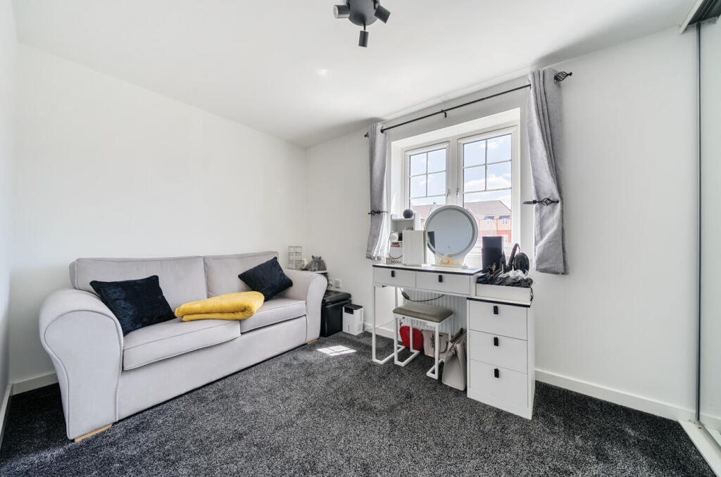 1315302-9-686d448...