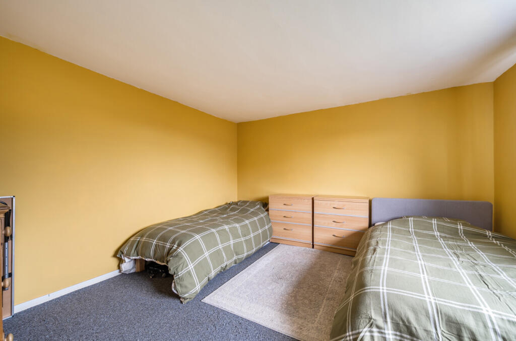 1374219-10-69049a...