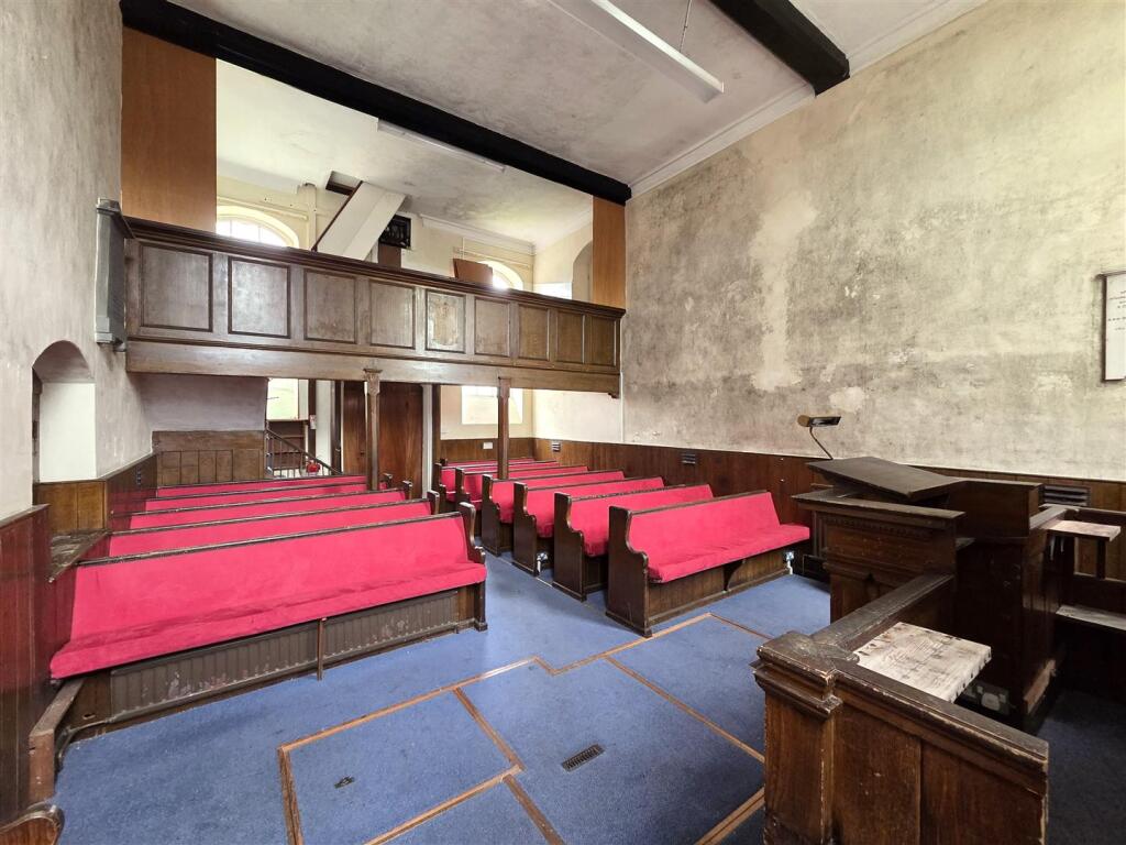 Bradenstoke - Chapel Main.jpg