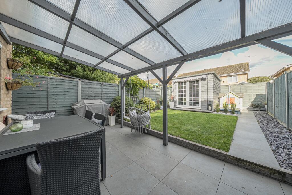 Weatherthorn garden 2
