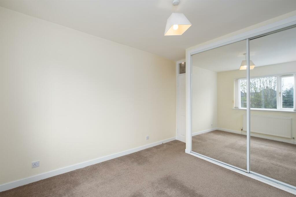 023-8 Lawhill Rd Law ML8 5JQ.jpg