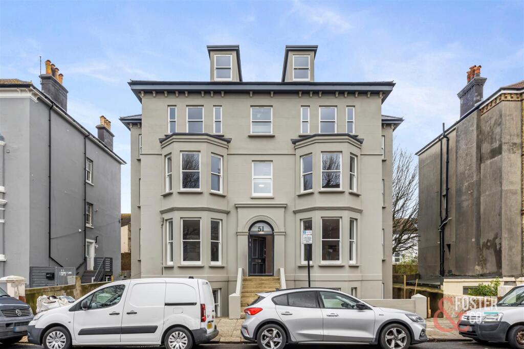 Flat 8_017.jpg