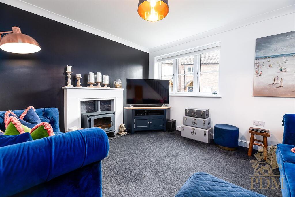 6 Byron Close Colwick Nottingham NG2 4BL