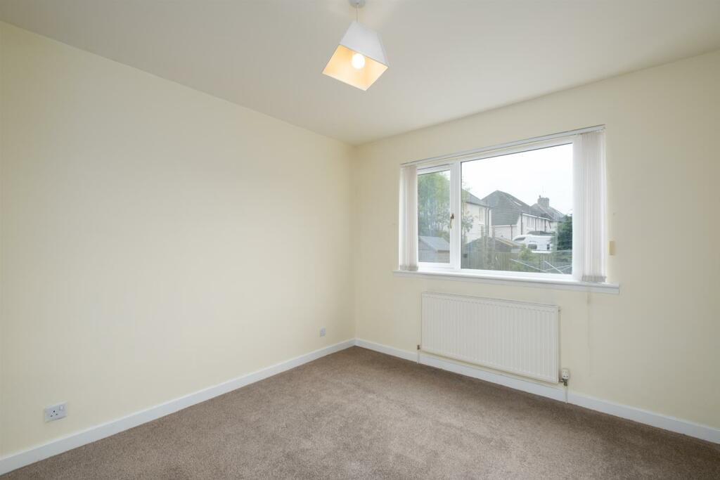 021-8 Lawhill Rd Law ML8 5JQ.jpg