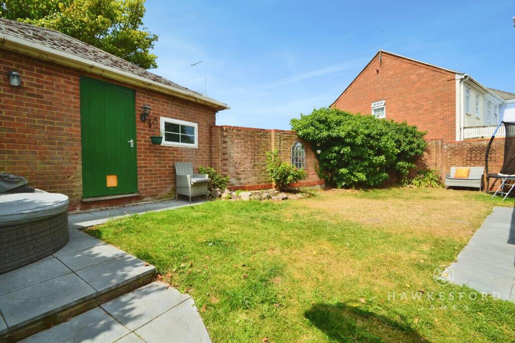 Taillour Close, Sittingbourne - Garden