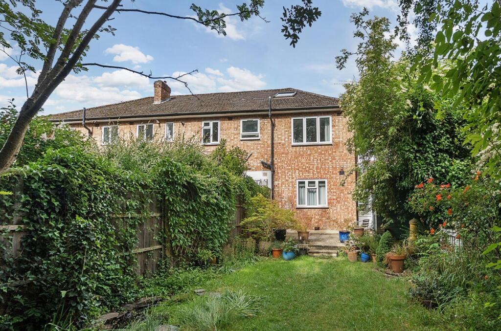 1299009-5-6836ccd...