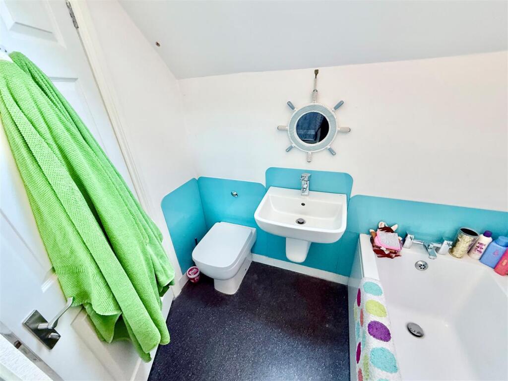 Ensuite.jpg