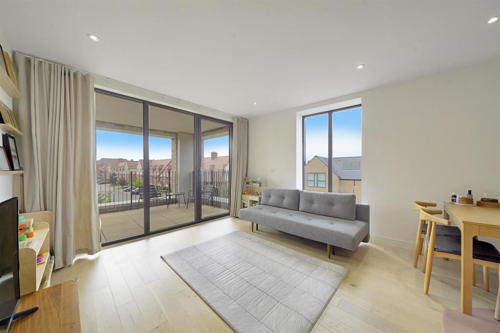 Flat 45, Bartram House - icWk2QPK54jOFh00OsBK.jpg
