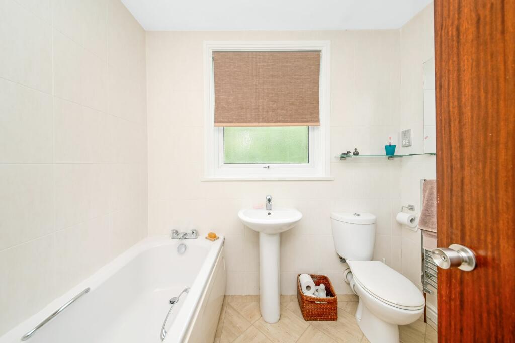 HOUSE BATHROOM