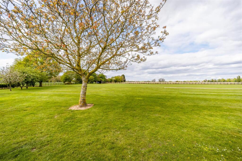 Langley House (Kirton)-11.jpg