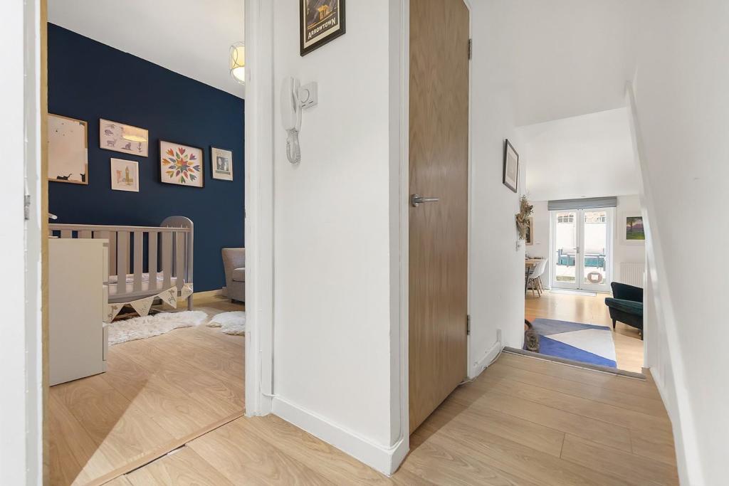 Hallway.jpg