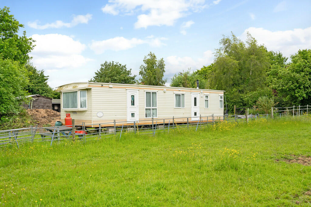 72161_The Lodge (...