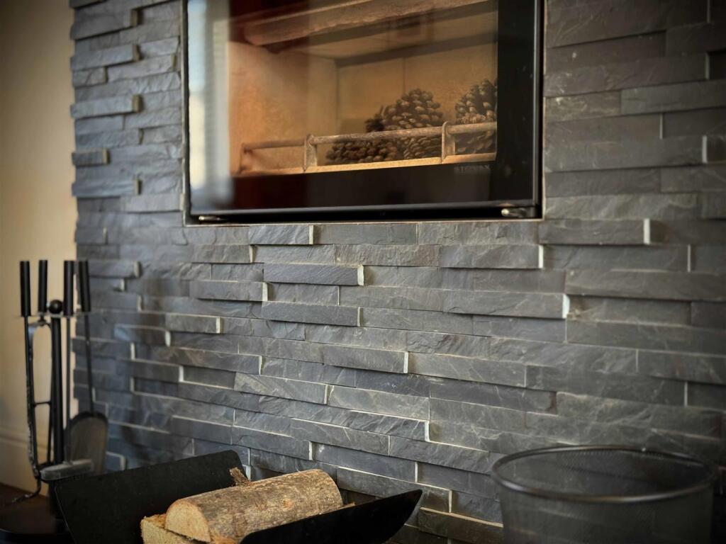 Fireplace.jpg