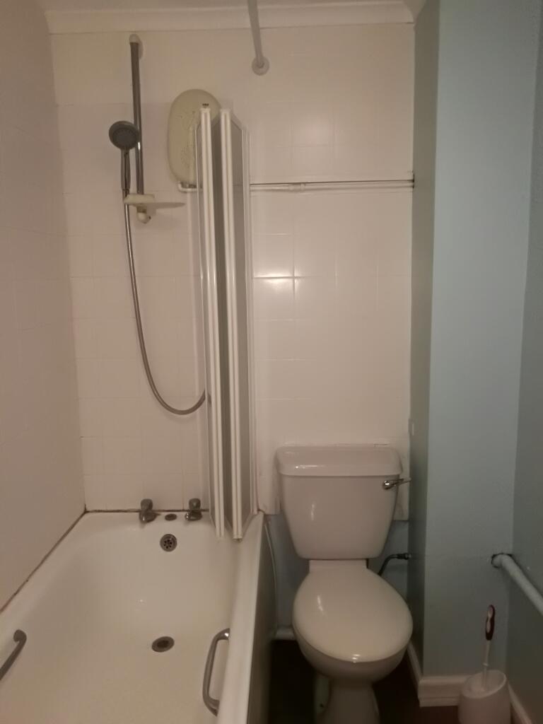 Curtis Mead Bathroom