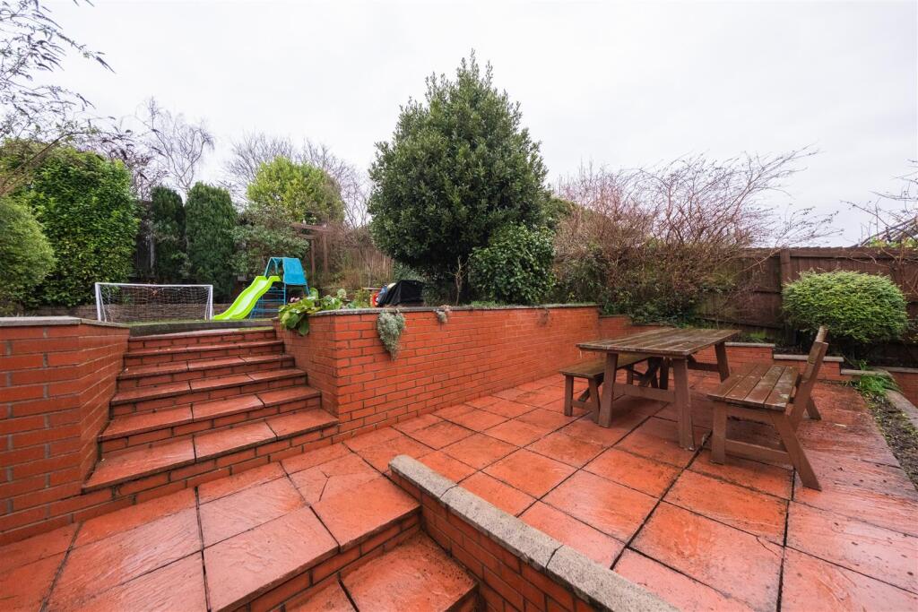 57 Oathills Drive-030.jpg