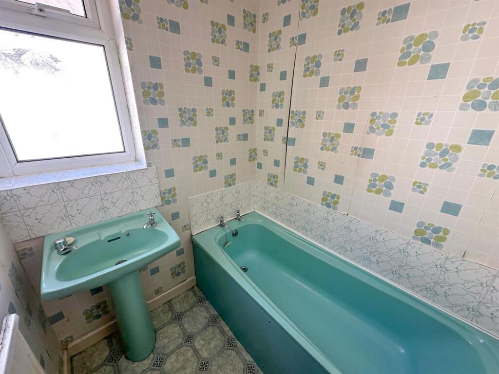 3 bed bungalow, Silsden