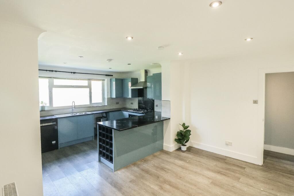 Kitchen diner