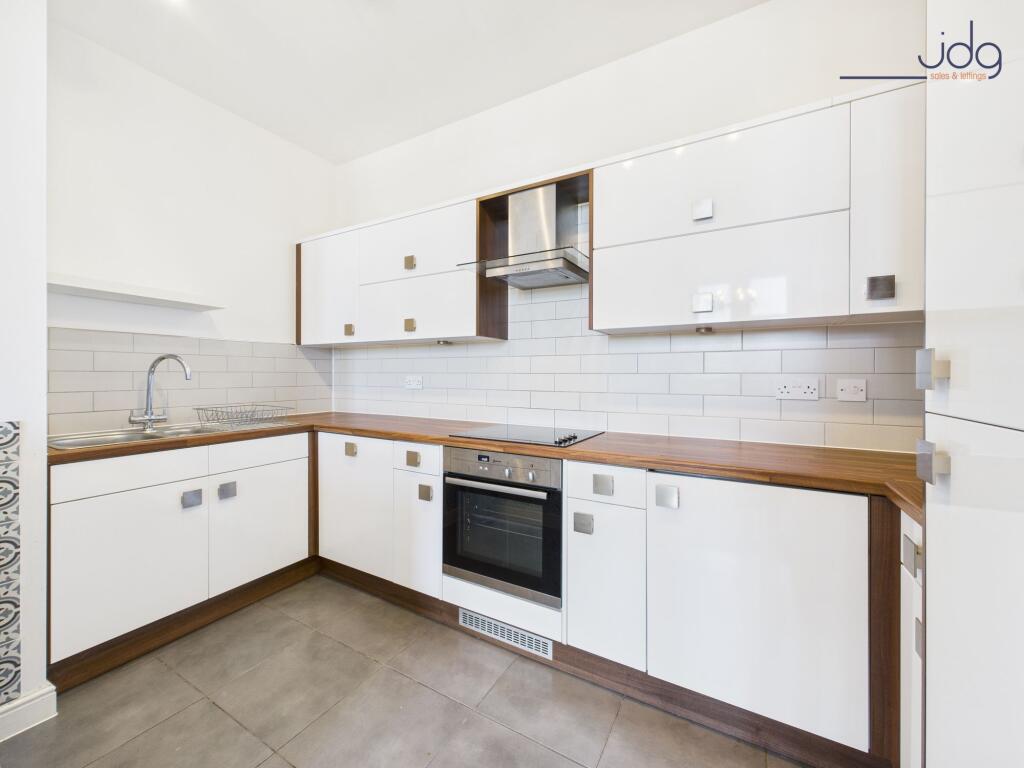 Modern Fitted Kitchen