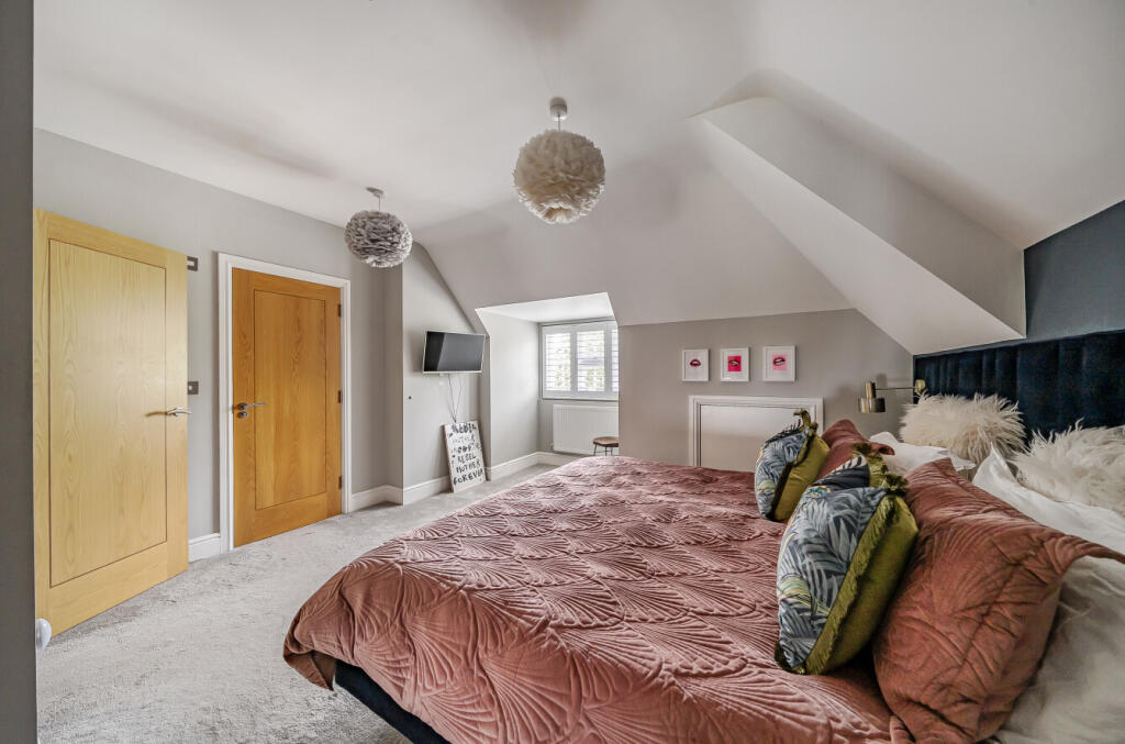 1315229-30-6883be...