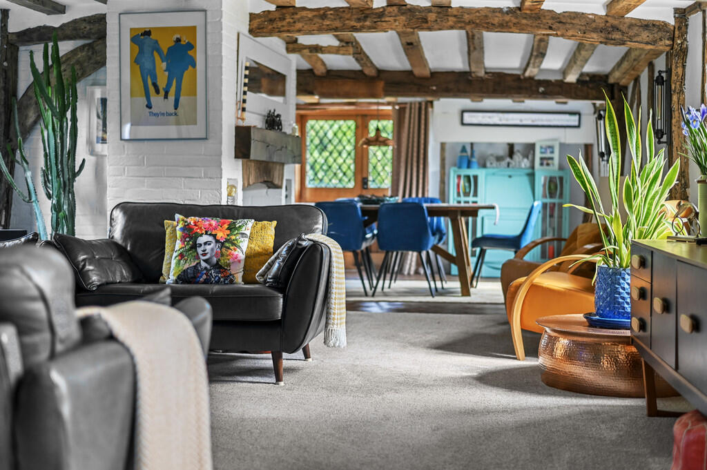 PT-FC(COL)-BucksP...