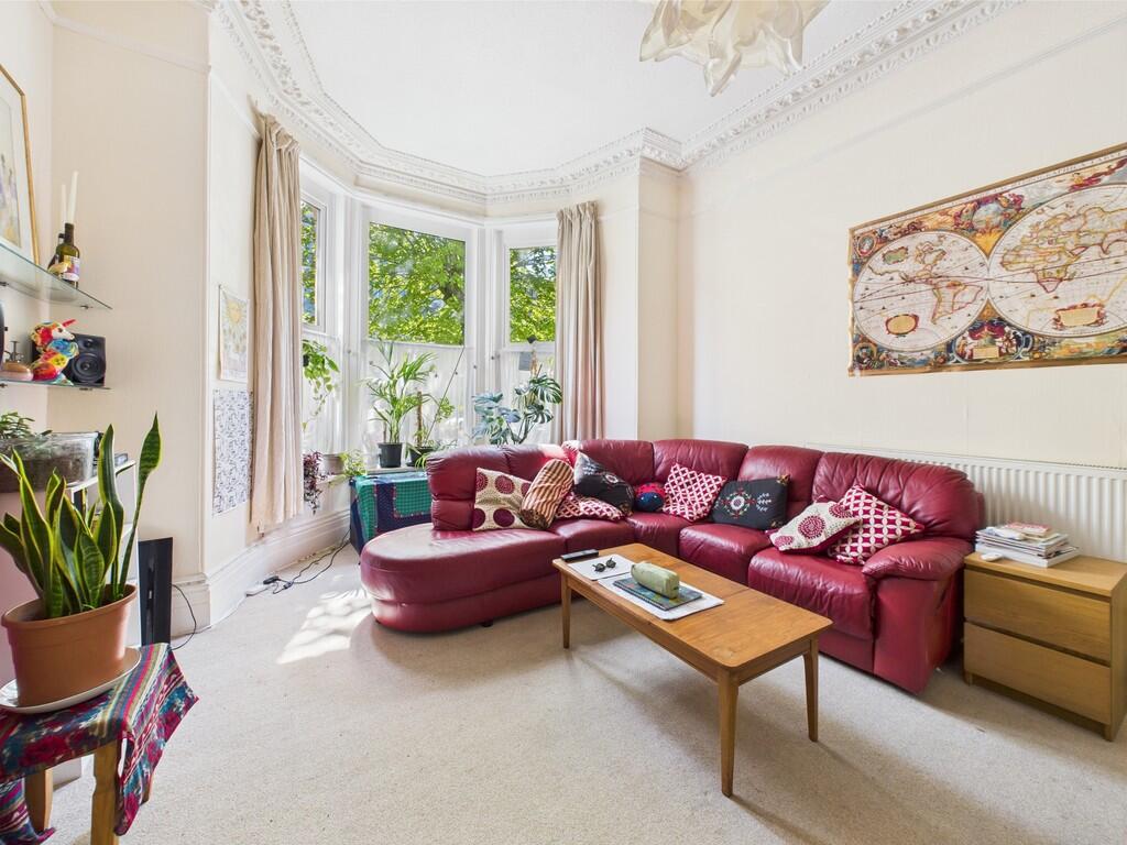 CAM03974G0-PR0130...