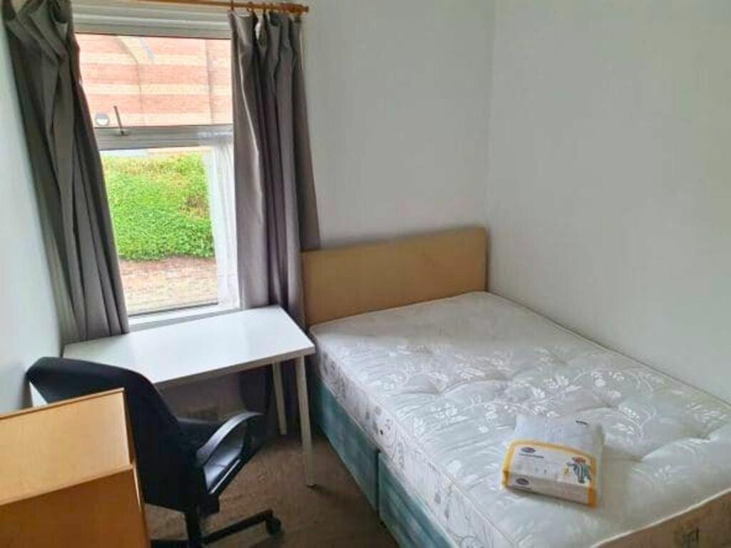 Bedrooms 1 - 6