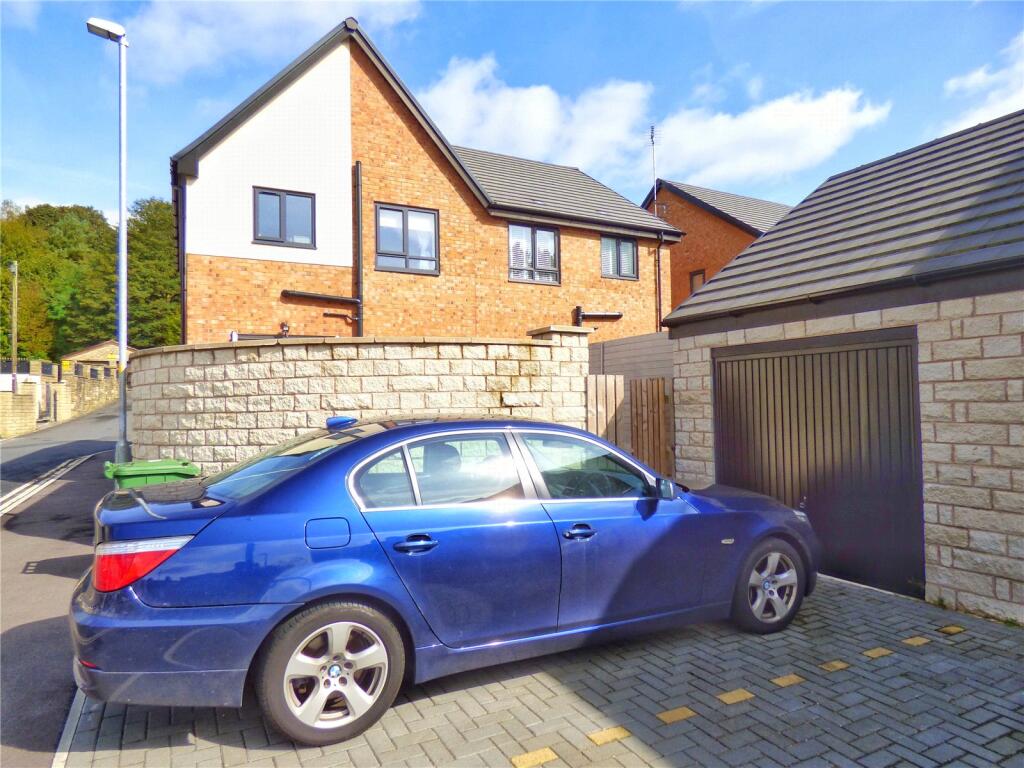 Driveway &amp; Garage