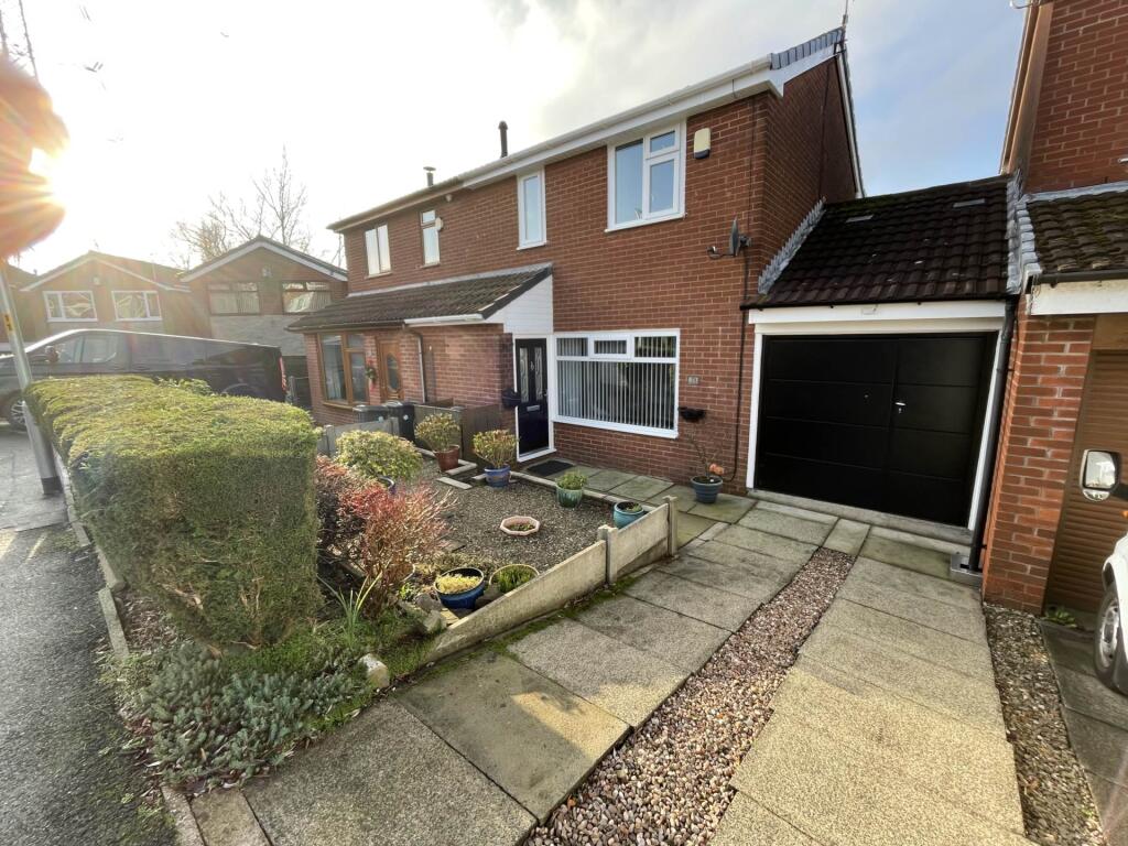 73 Partridge Way, Chadderton