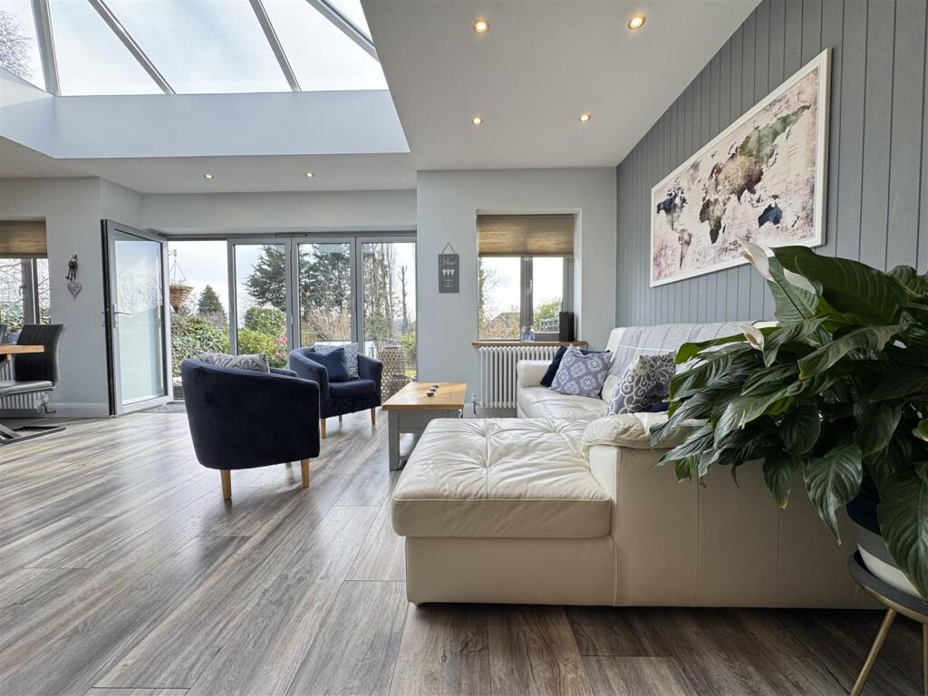 IMG_6127 (Large).JPG