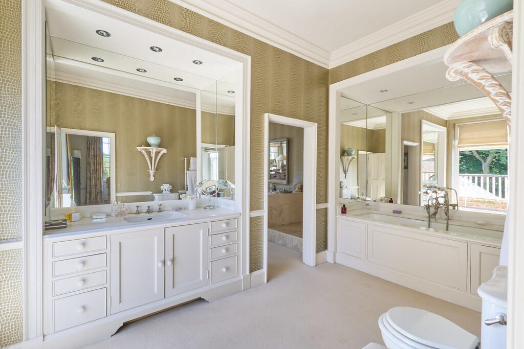 Moulton Hall 0907...