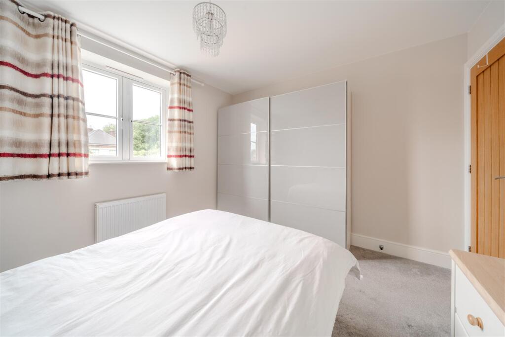 Bedroom1-4.jpg