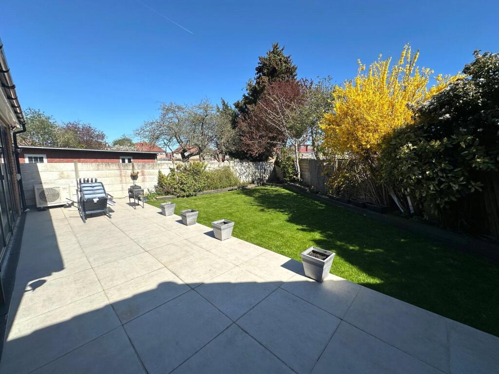 Garden (2)