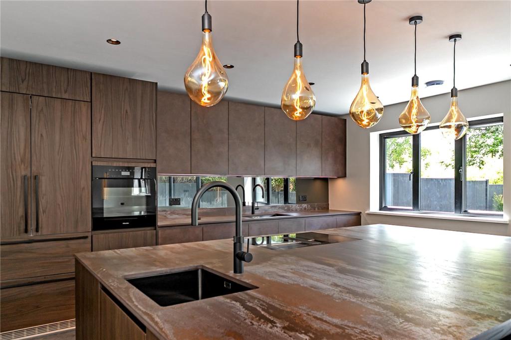 Kitchen/Diner/Family