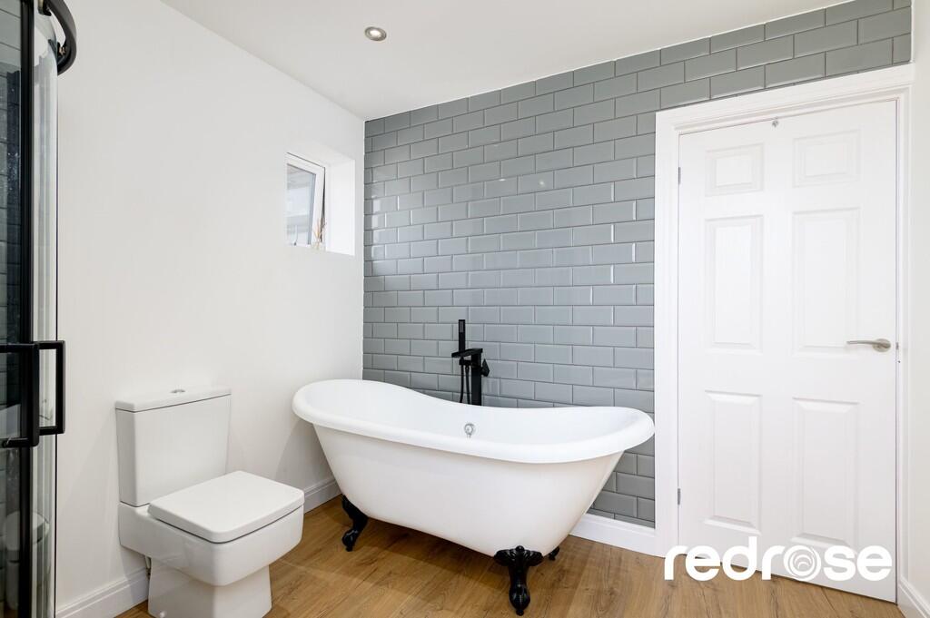 web_338 Croston R...