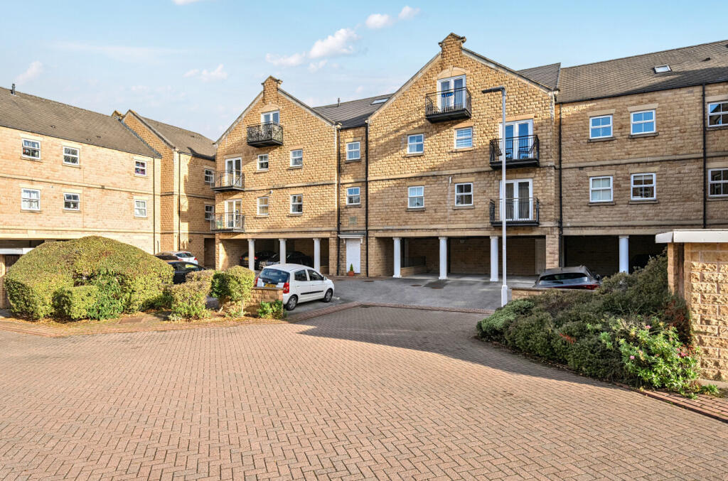 1372375-8-68fb4e7...