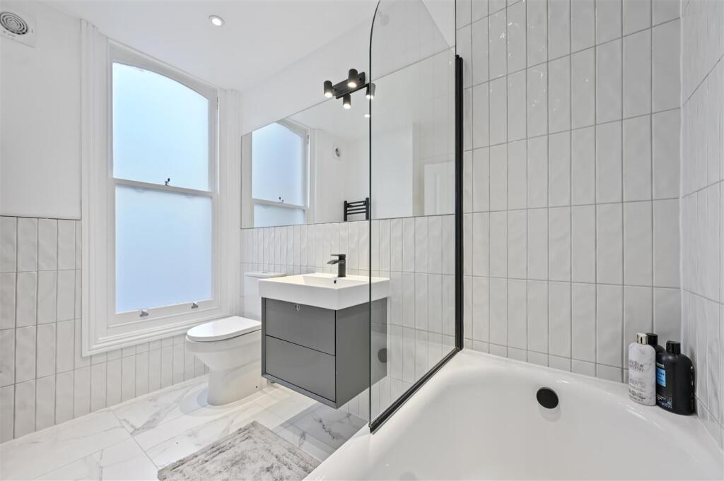 Bloemfontein Road - BathroomA3 (1).JPG