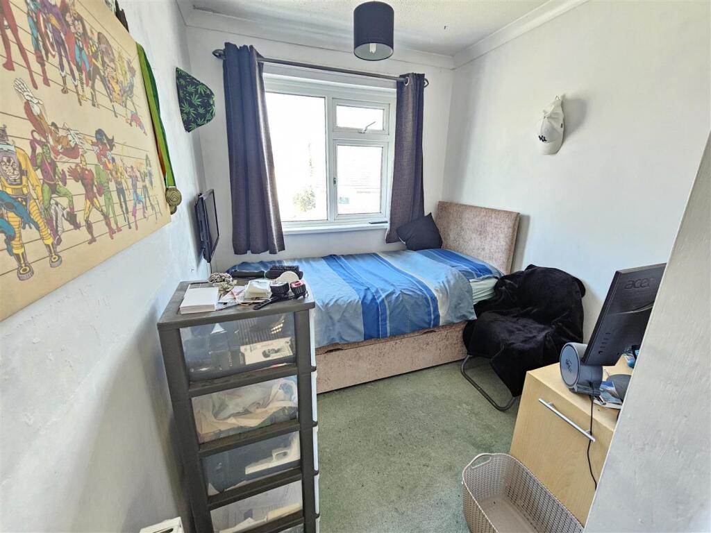 Bedroom 3.jpg