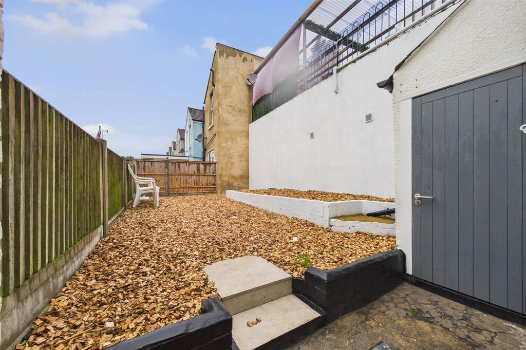 CAM01085G0-PR0569...