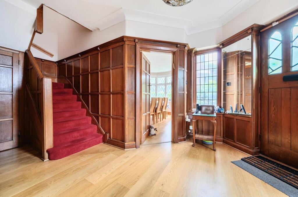 Davidson Frost-Wellings, DFW, Canons Drive, Hallwa