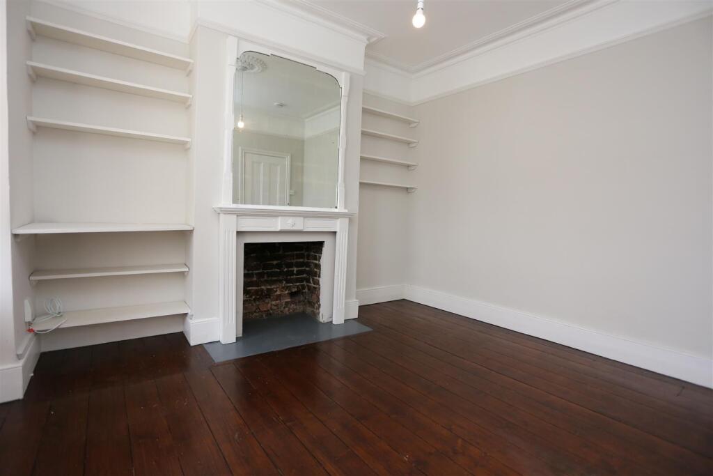 49 Queens Park Rise new25 (12).JPG
