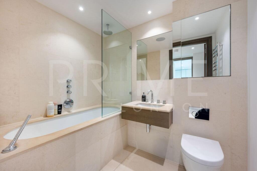 BATHROOM2 (20).jpg