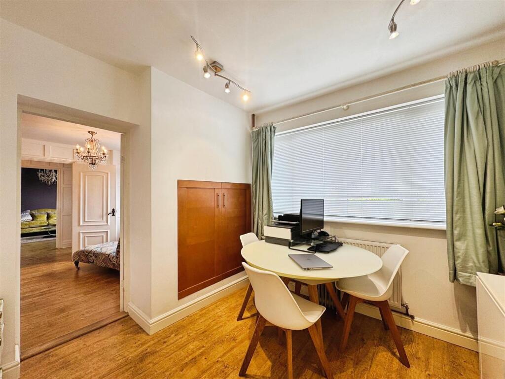 c3d35fc1--4264-8DD6-D398F637CDD3-16764-000007FFE6F