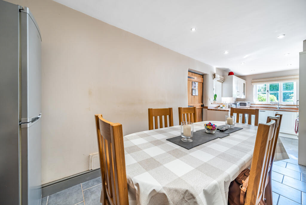 Kitchen / Dining Room
