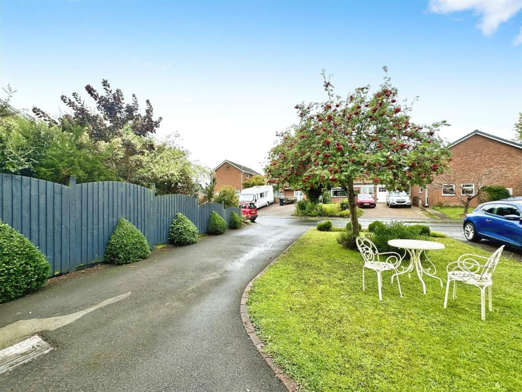 Driveway.jpeg
