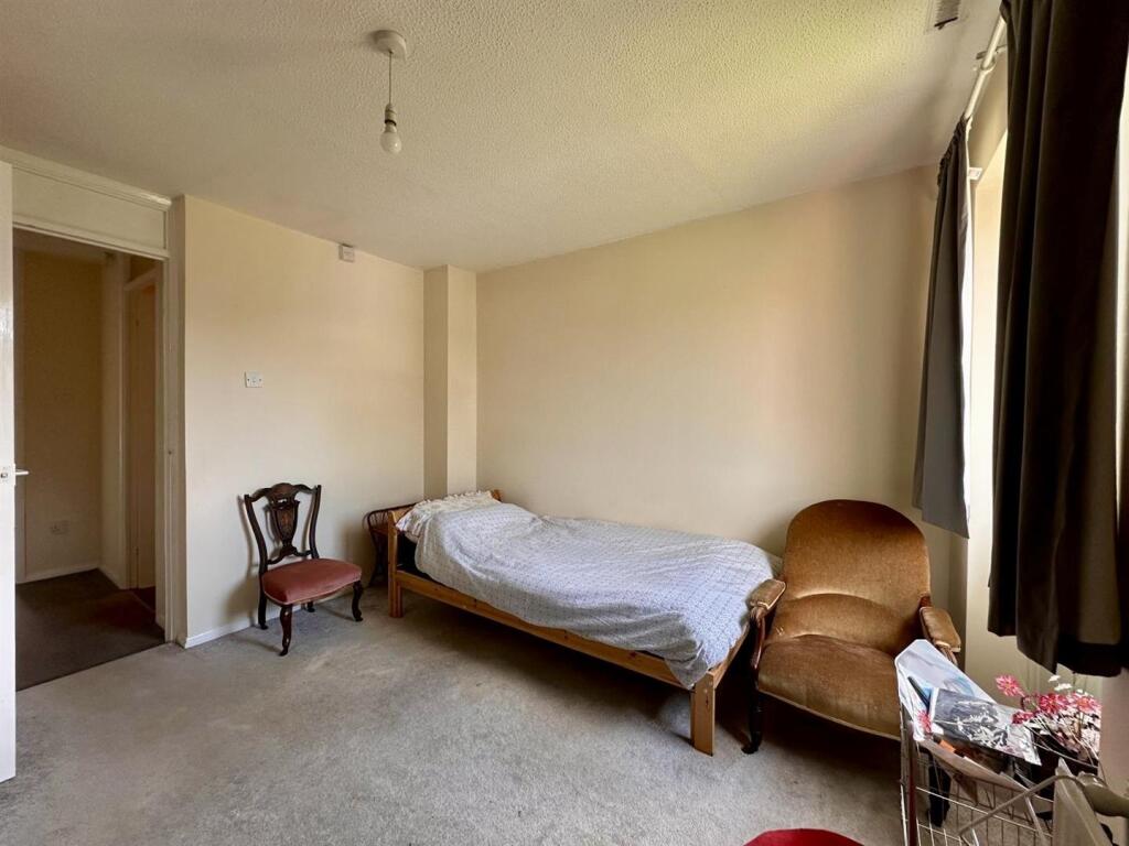 Bedroom 2.jpg