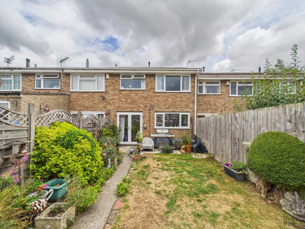 CAM02023G0-PR0167-STILL034