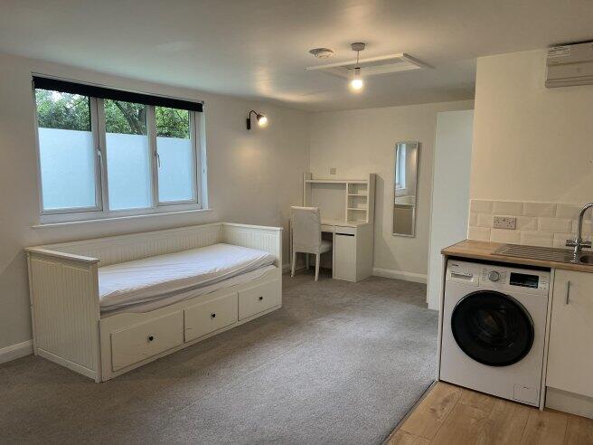 shortheath-road-gu9-8rz-982062