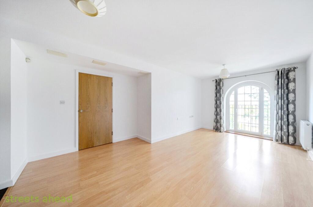 11d13542-c98a-4fa...