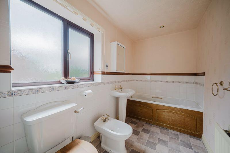 En suite bathroom
