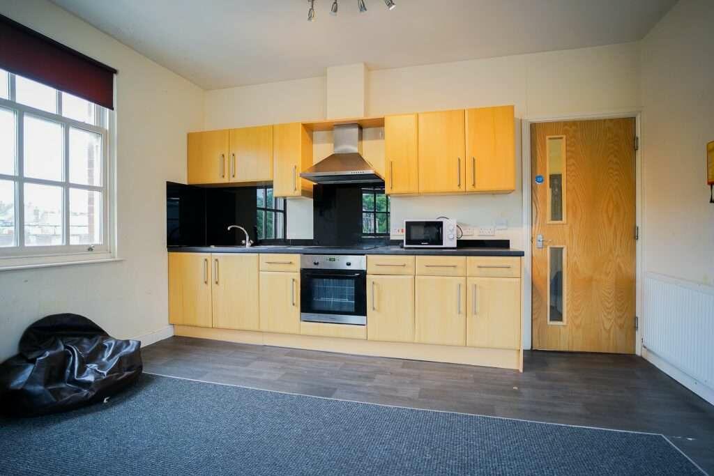 Flat_2_498_Glossop_Road